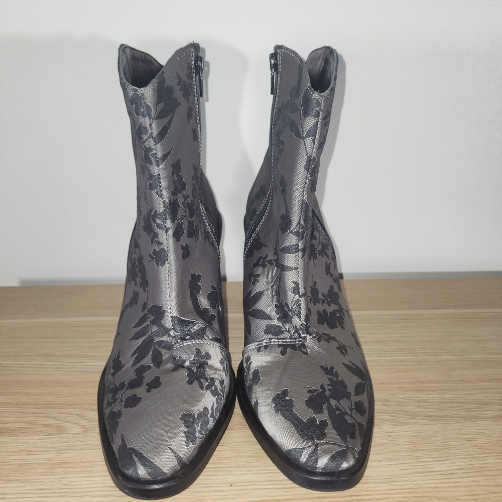 FREE PEOPLE | Barclay Brocade Floral Silver Black Heeled Ankle Boots Women’s 10 - Picture 3 of 12